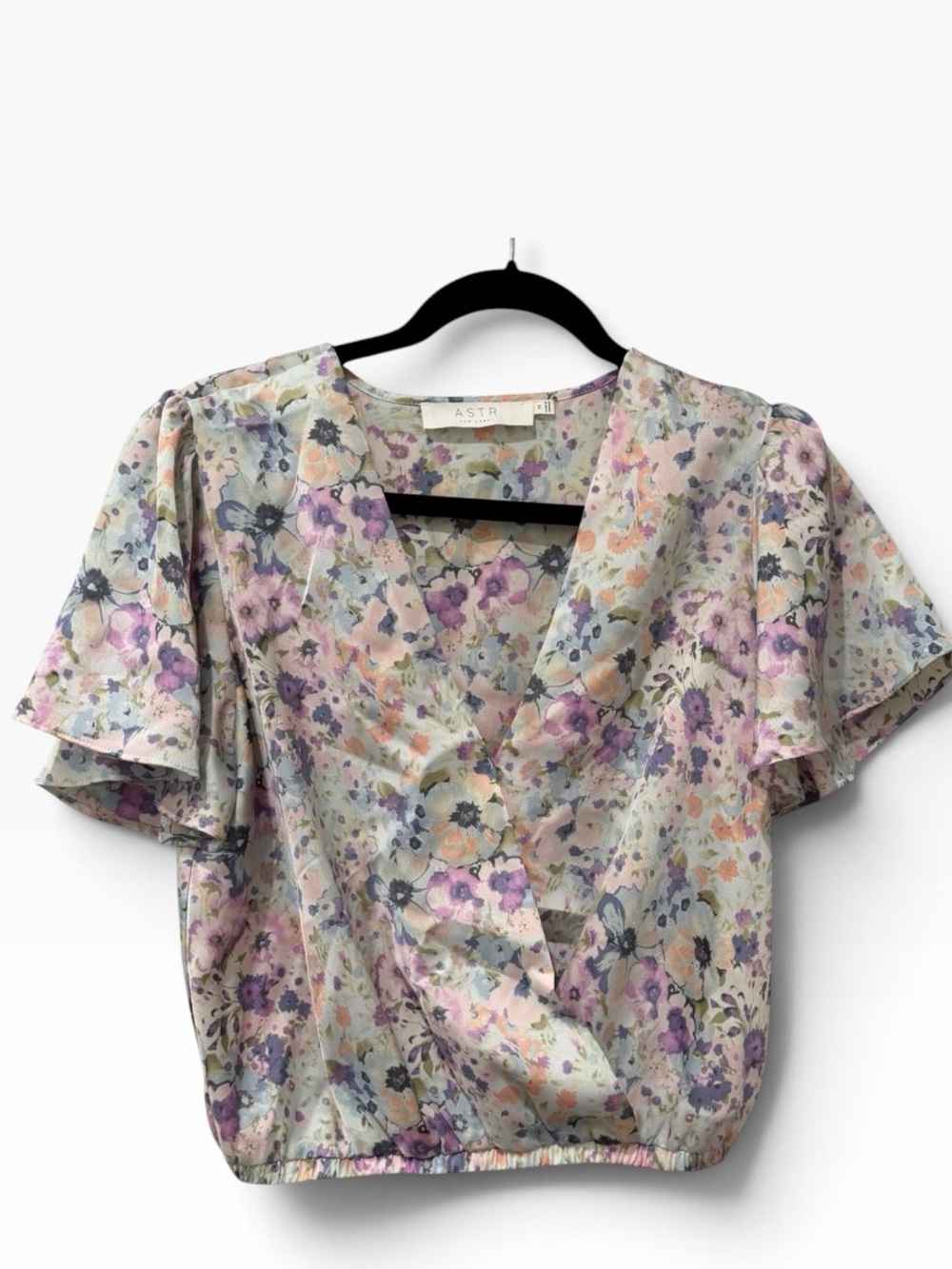 ASTR The Label Floral Faux Wrap Front Flutter Sleeve Top Blue Purple Size M